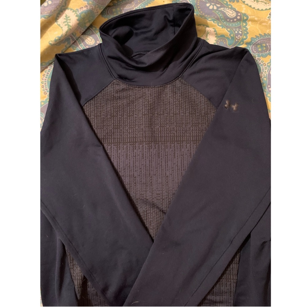 Under Armour Long-Sleeve Turtleneck